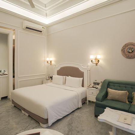 Hotel Hillock อาเมดาบัด ภายนอก รูปภาพ