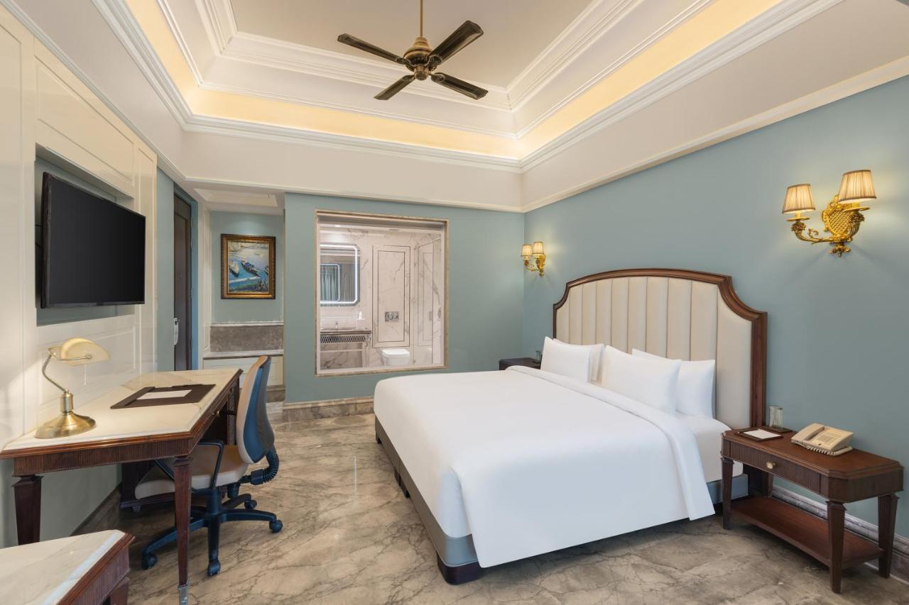 Hotel Hillock อาเมดาบัด ภายนอก รูปภาพ
