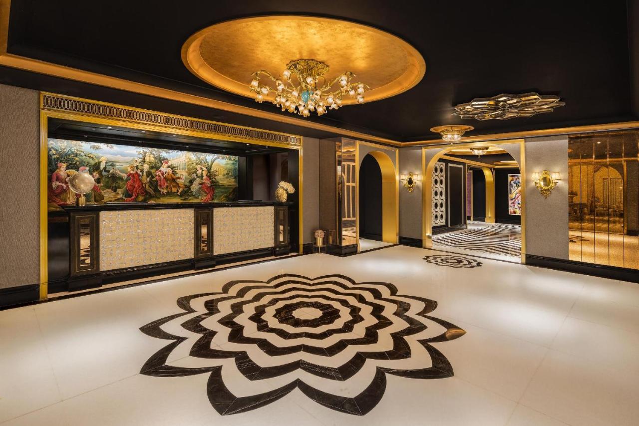 Hotel Hillock อาเมดาบัด ภายนอก รูปภาพ