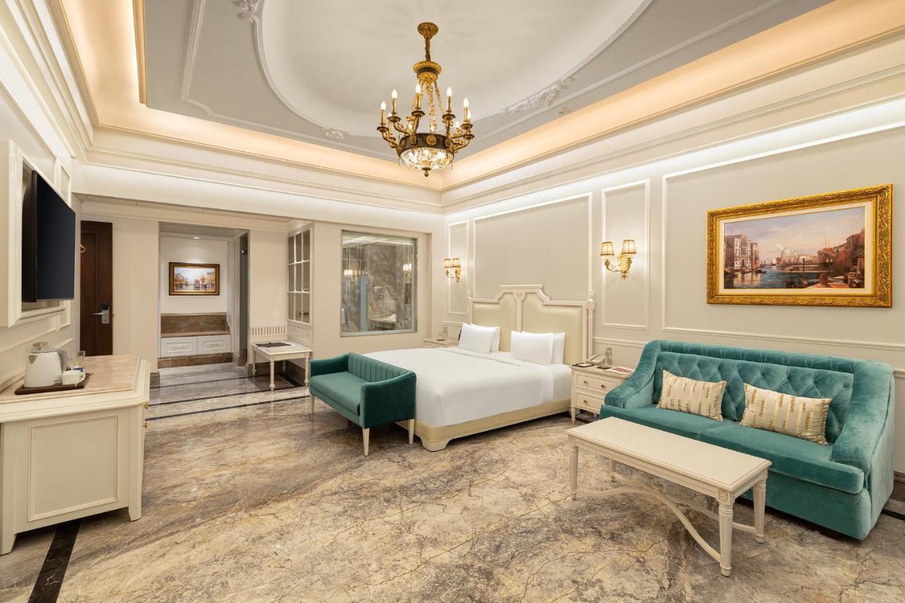 Hotel Hillock อาเมดาบัด ภายนอก รูปภาพ